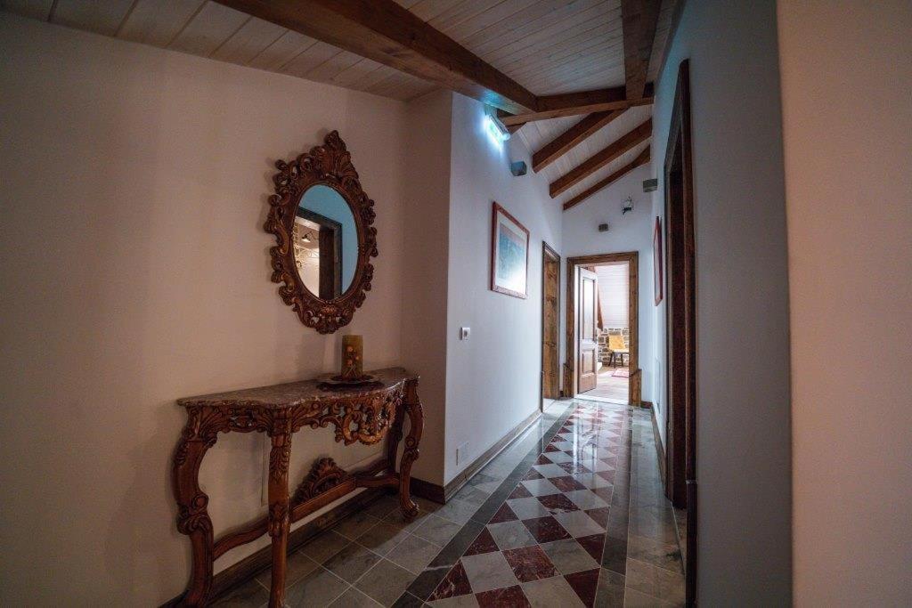 Korca Boutique Hotel Exterior foto